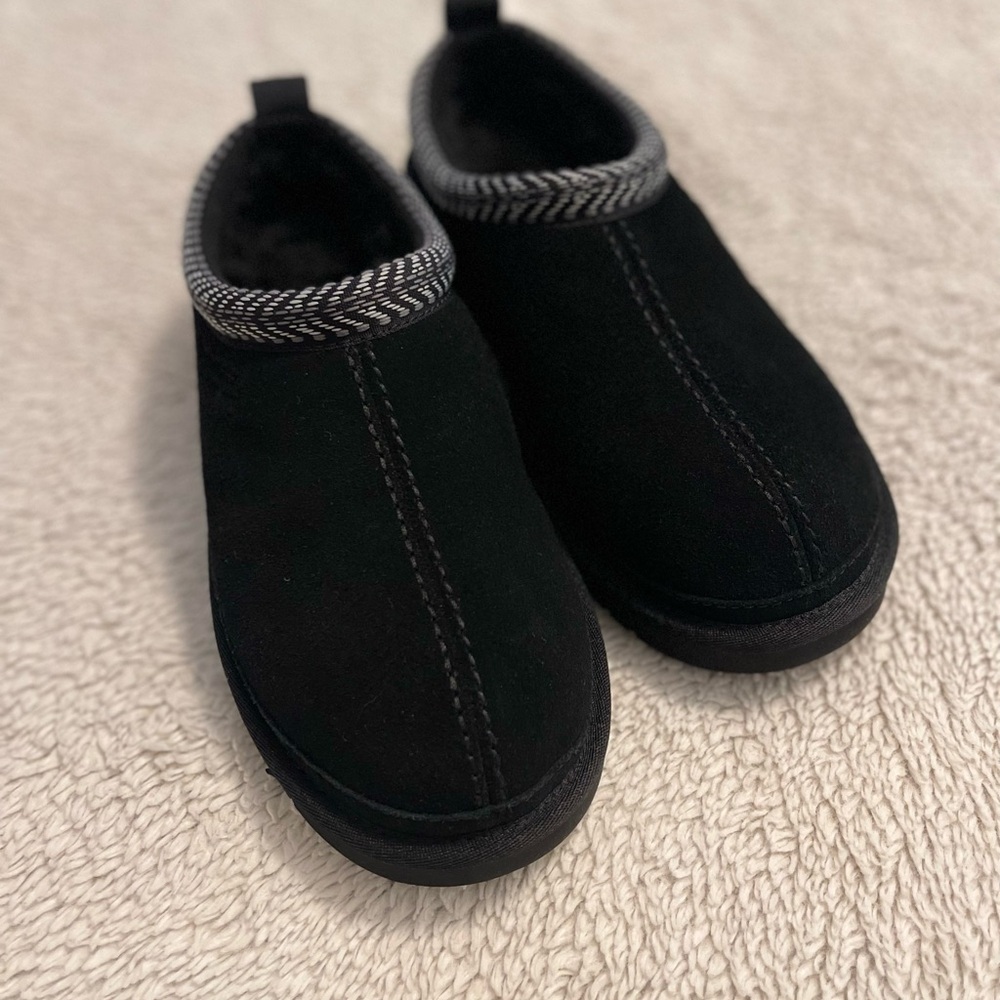Koolaburra by UGG Women’s Burree Slippers